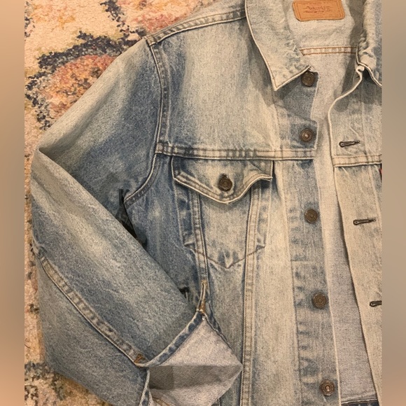 Vintage Levi’s Denim jacket - Picture 2 of 10